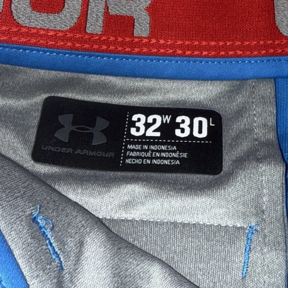 Under Armour‎ Stretch Men's Taper Leg Pants Size 32/30 EUC